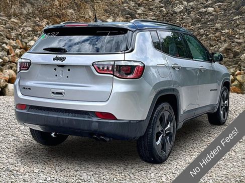 Used 2018 Jeep Compass Latitude w/ Popular Equipment Group AWD/4WD image 2