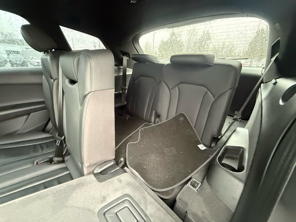 Used 2021 Audi Q7 3.0T Premium w/ Convenience Package AWD/4WD image 8