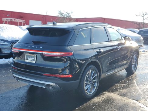 New 2026 Lincoln Corsair Premiere image 4