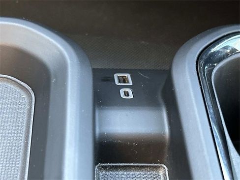 Used 2024 GMC Sierra 2500 AT4 w/ AT4 Premium Plus Package image 37