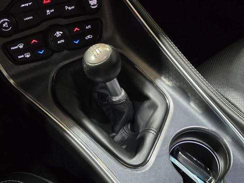 Used 2016 Dodge Challenger SRT w/ Technology Group image 18