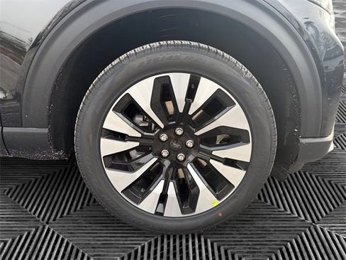 New 2026 Ford Explorer Platinum w/ LUX Leather Package image 14