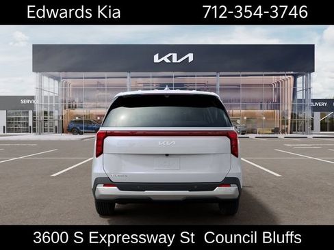 New 2026 Kia Carnival EX FWD image 6
