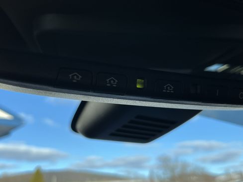 Used 2022 Nissan Titan Platinum Reserve w/ Moonroof Package image 36