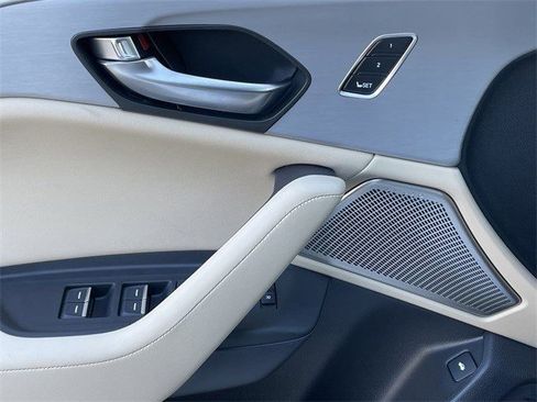 Used 2025 Acura TLX w/ Technology Package image 21