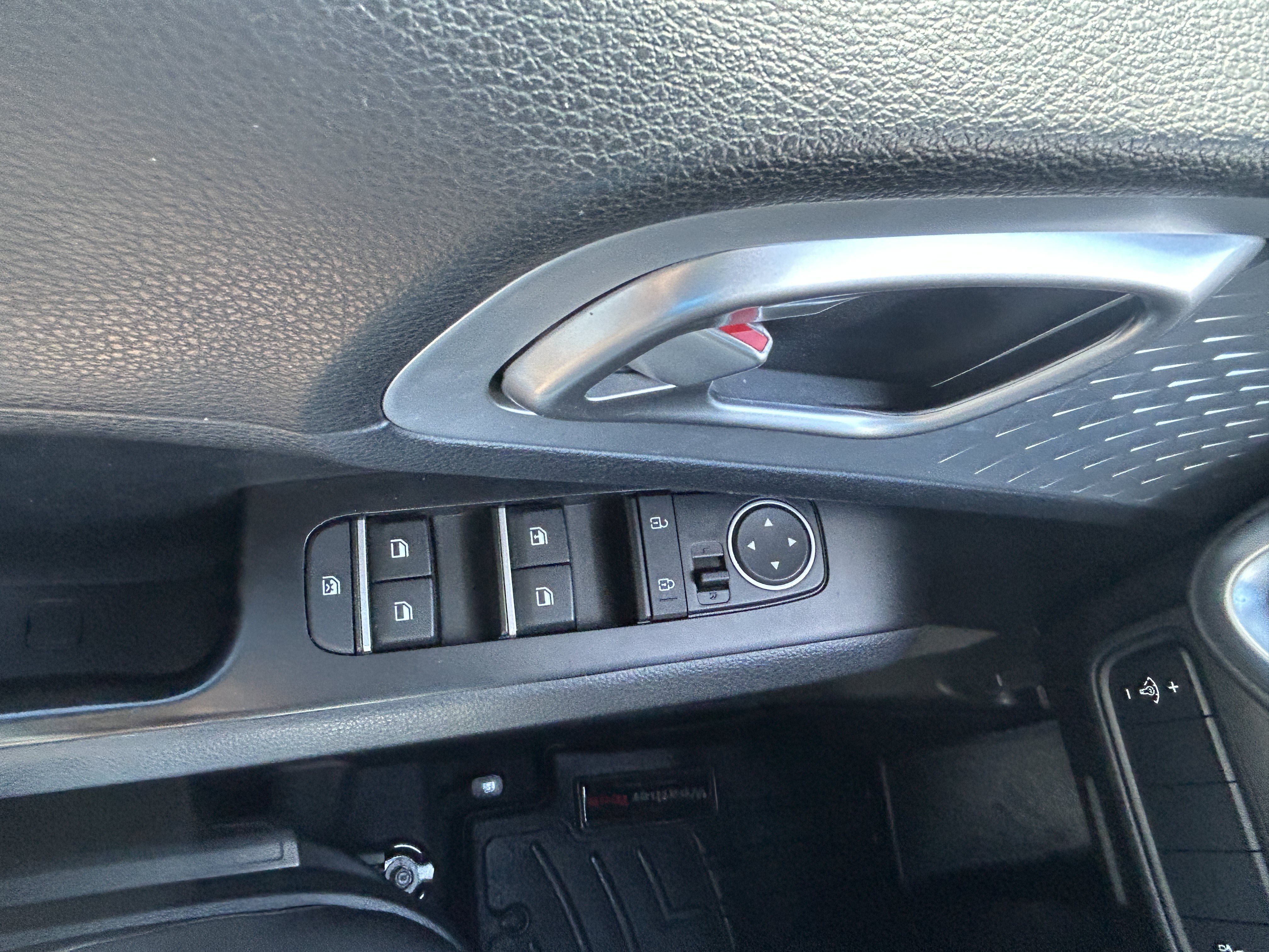 Used 2021 Kia Soul LX FWD image 14
