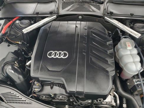 Used 2021 Audi A4 2.0T Premium Plus w/ Premium Plus Package image 9