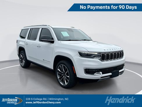 Used 2023 Jeep Wagoneer Series III w/ Premium Group I AWD/4WD image 1