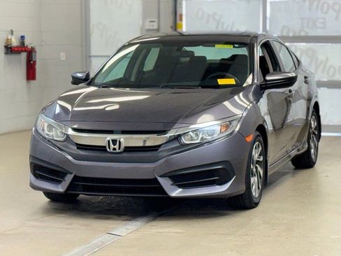 Used 2017 Honda Civic EX image 3