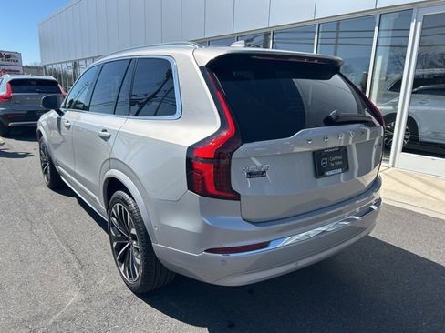 Certified 2025 Volvo XC90 B6 Plus AWD/4WD image 3