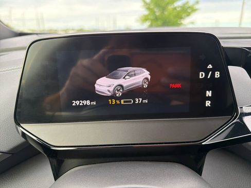 Used 2023 Volkswagen ID.4 Pro image 18