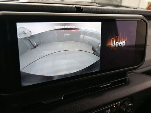 Used 2025 Jeep Wrangler Sport image 19