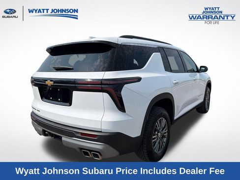 Used 2025 Chevrolet Traverse LT AWD/4WD image 8