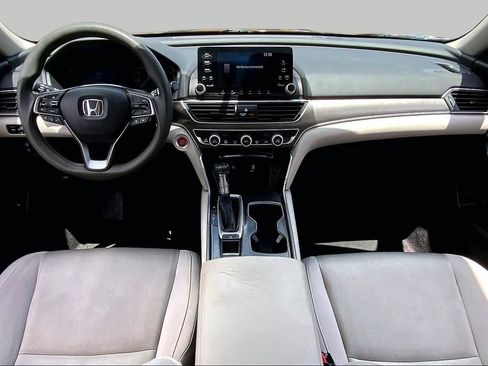 Used 2018 Honda Accord LX image 15