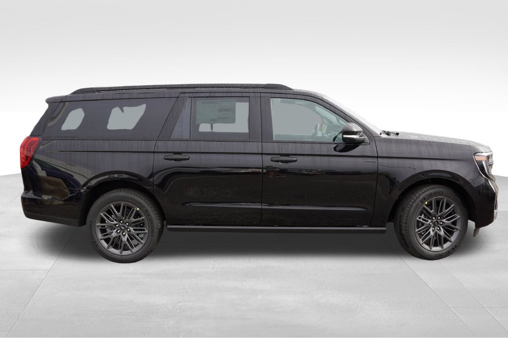 New 2027 Ford Expedition Max Platinum w/ Stealth Appearance Package AWD/4WD image 2