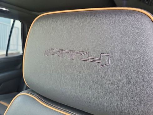 Used 2022 GMC Yukon AT4 w/ Technology Package AWD/4WD image 15