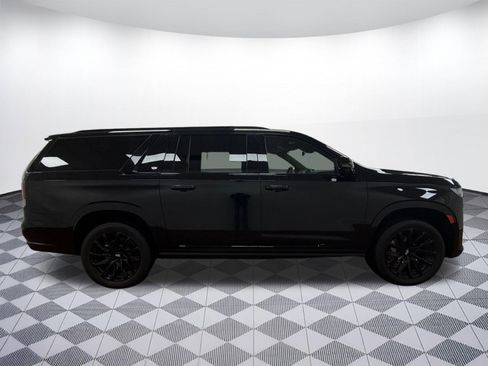 Used 2024 Cadillac Escalade ESV Sport w/ LPO, ONYX Package image 8