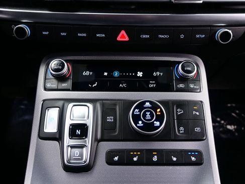 Used 2024 Hyundai Palisade Calligraphy AWD/4WD image 23