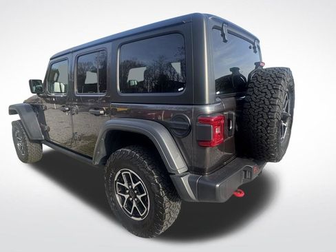 Used 2025 Jeep Wrangler Unlimited Rubicon image 4