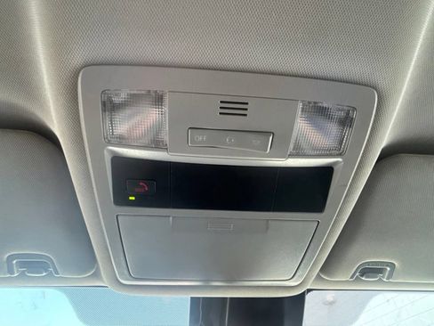 Used 2022 Toyota Tacoma SR5 w/ Technology Package RWD image 16