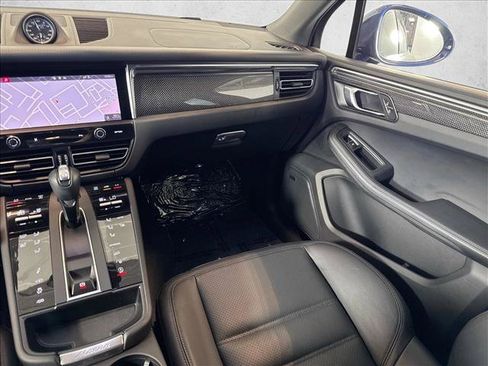 Certified 2024 Porsche Macan GTS AWD/4WD image 21