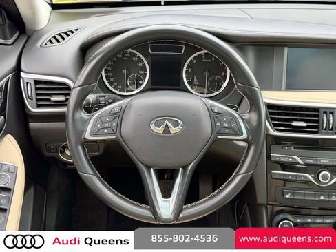 Used 2018 INFINITI QX30 Premium w/ Cargo Package AWD/4WD image 14