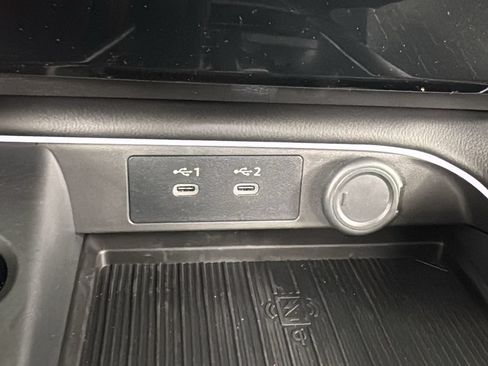 Used 2026 Nissan Sentra SV w/ SV Convenience Package FWD image 26