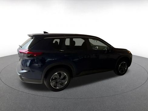 Used 2026 Nissan Rogue SV FWD image 13