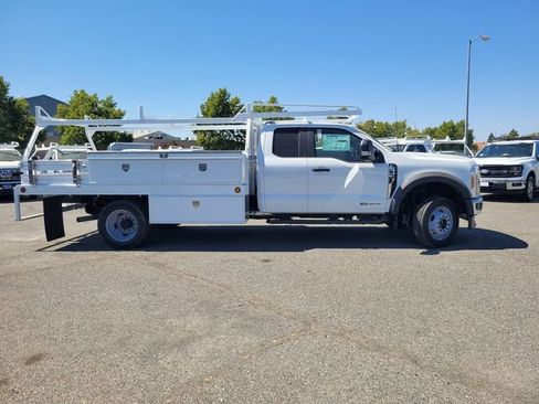 New 2025 Ford F550 4x4 SuperCab Super Duty image 5