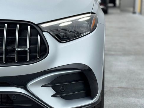 New 2025 Mercedes-Benz GLC 63 AMG S image 8