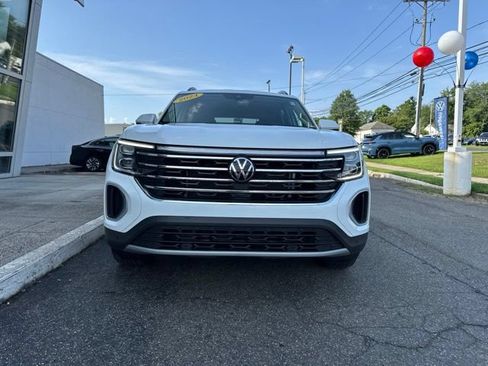 Certified 2024 Volkswagen Atlas SE w/ Black Wheel Package AWD/4WD image 3