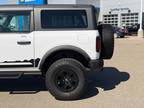 Used 2023 Ford Bronco Wildtrak AWD/4WD image 12