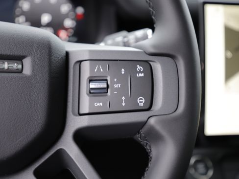New 2026 Land Rover Defender 110 X-Dynamic SE AWD/4WD image 24