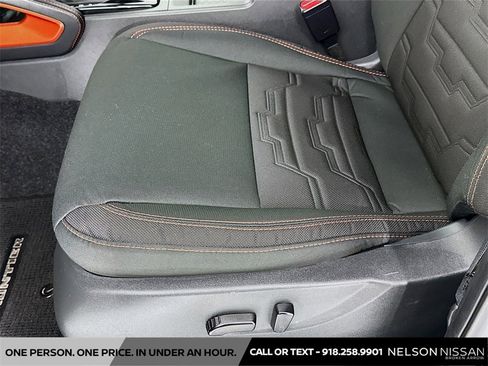 Used 2024 Nissan Frontier Pro-X image 18