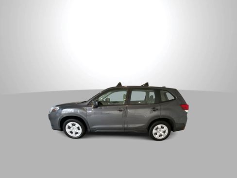 Used 2022 Subaru Forester AWD/4WD image 5