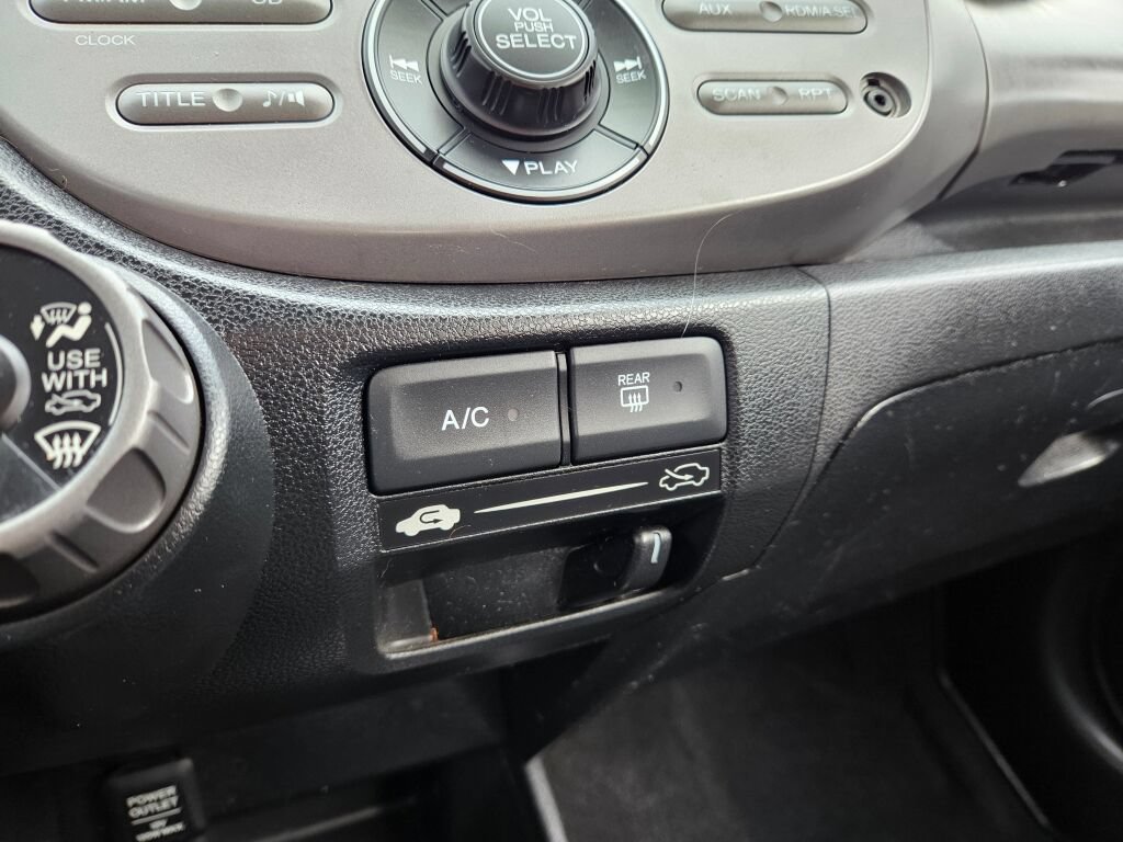 Used 2012 Honda Fit image 22