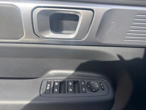 Used 2026 Hyundai Santa Fe SE FWD image 12