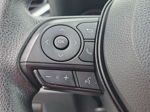 Used 2024 Toyota RAV4 XLE image 31