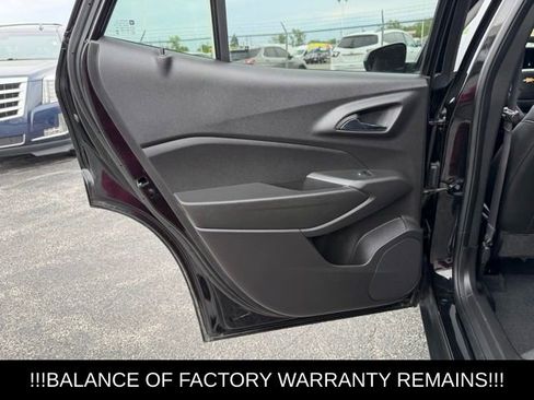 Used 2025 Chevrolet Trax LT FWD image 21