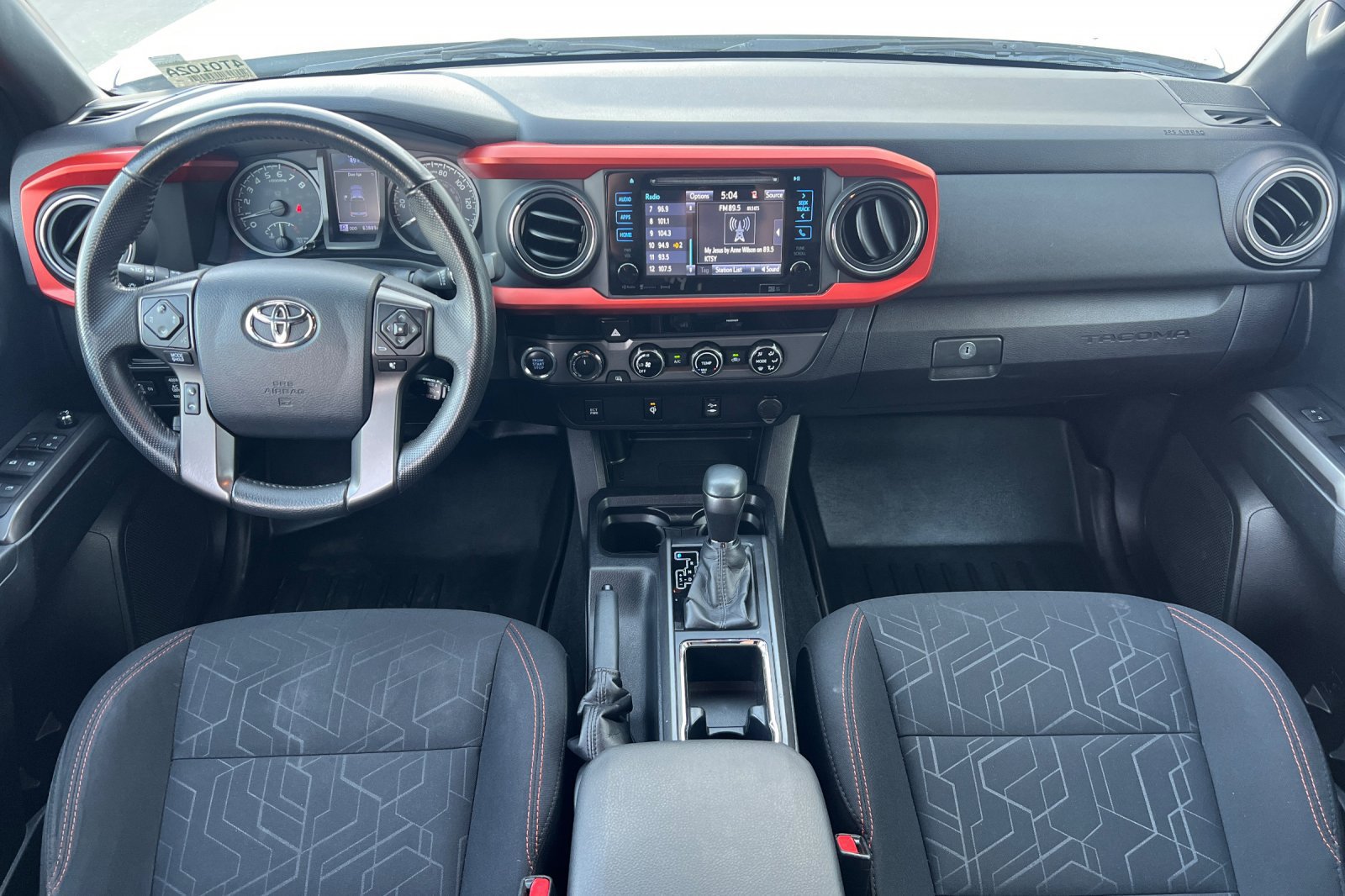 Used 2017 Toyota Tacoma TRD Off-Road w/ Tow Package AWD/4WD image 5