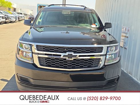 Used 2017 Chevrolet Tahoe LT w/ LT Midnight Edition RWD image 2