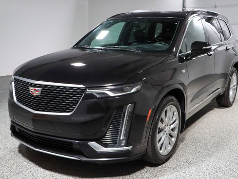 Used 2022 Cadillac XT6 Premium Luxury image 36