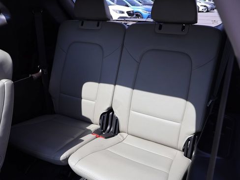 Used 2018 Hyundai Santa Fe Limited AWD/4WD image 23