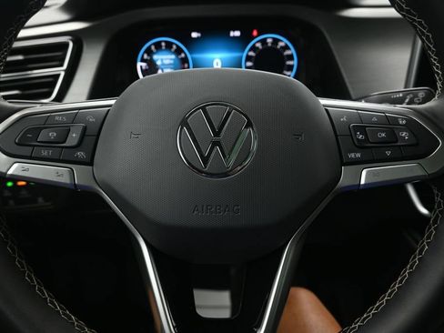 Used 2024 Volkswagen Atlas Cross Sport SE w/ Panoramic Sunroof Package AWD/4WD image 27