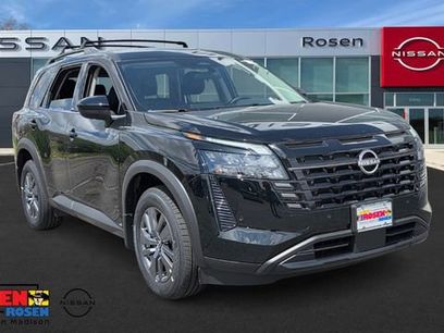 New 2026 Nissan Pathfinder SV