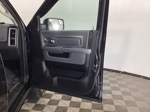 Used 2018 RAM 1500 Big Horn AWD/4WD image 8