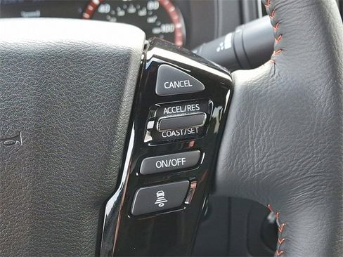 Certified 2025 Nissan Frontier PRO-4X w/ Tow Package image 22