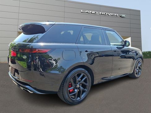 Used 2023 Land Rover Range Rover Sport SE Dynamic AWD/4WD image 2