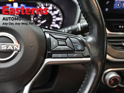 Used 2023 Nissan Altima 2.5 SV w/ SV Premium Package AWD/4WD image 16
