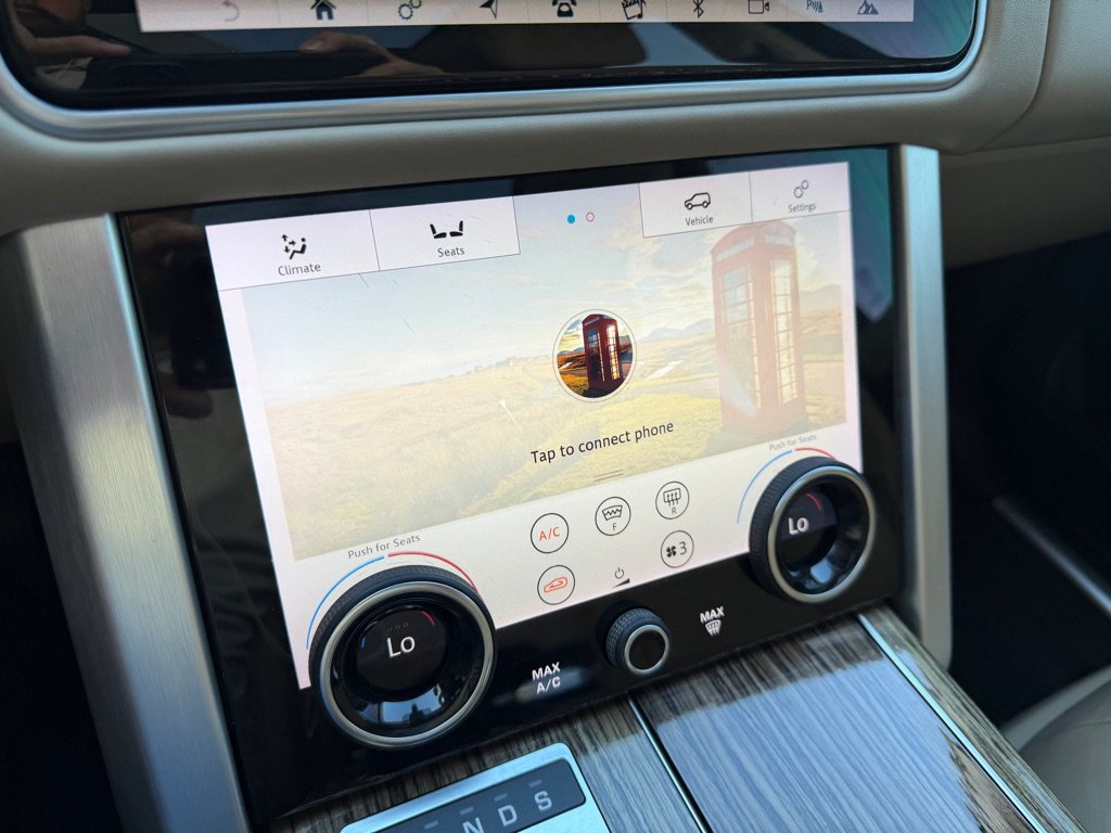 Used 2018 Land Rover Range Rover Supercharged AWD/4WD image 19